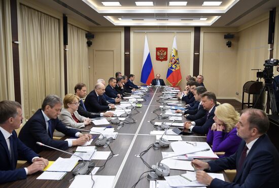 President Vladimir Putin holds meeting with Government members