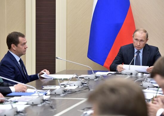 President Vladimir Putin holds meeting with Government members