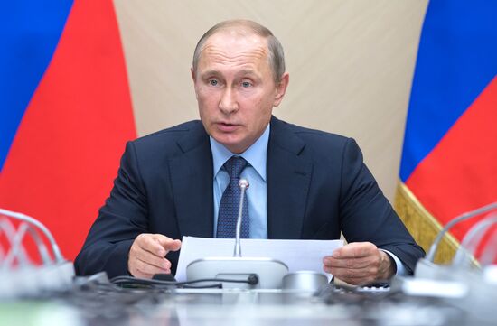 President Vladimir Putin holds meeting with Government members