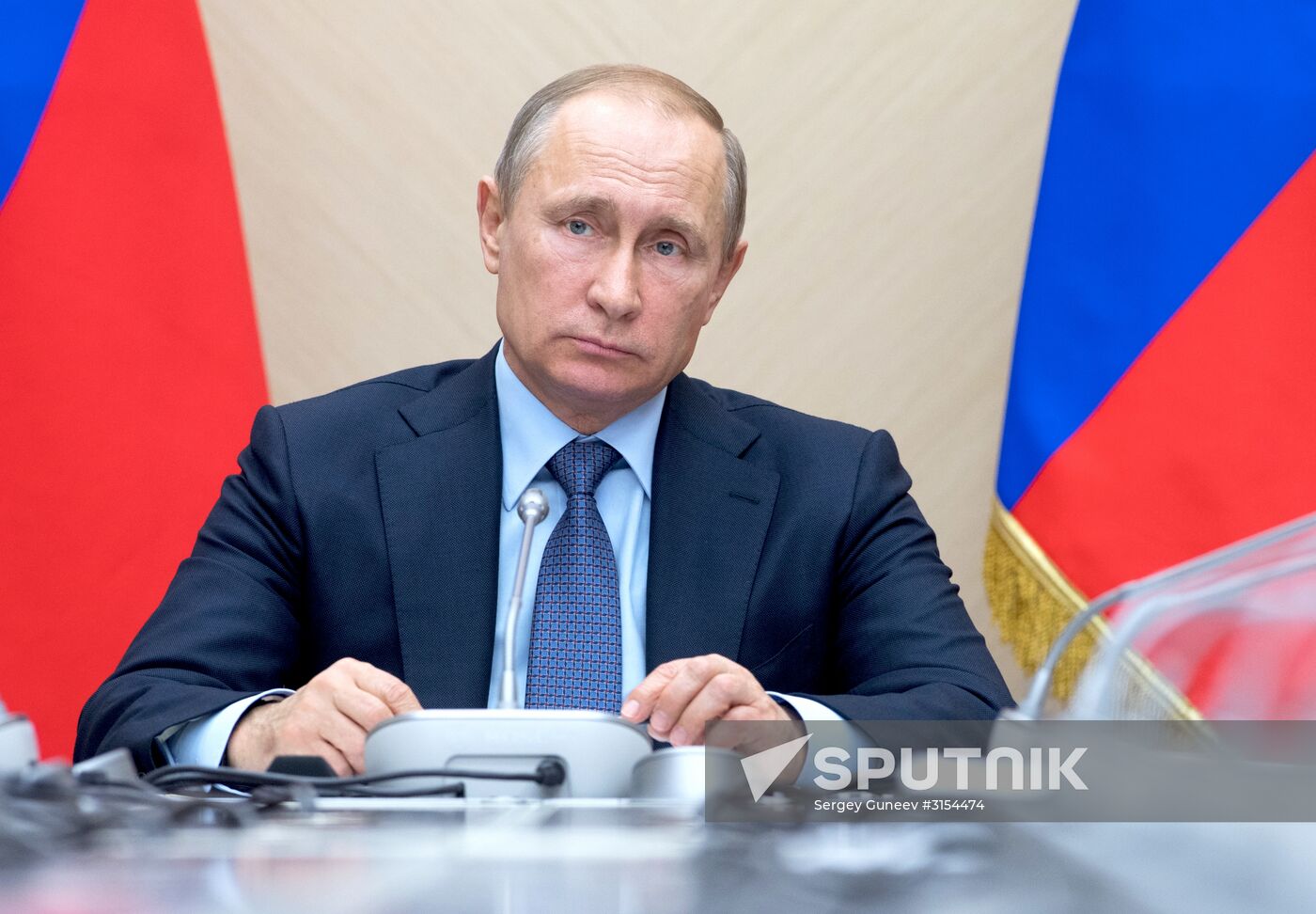 President Vladimir Putin holds meeting with Government members
