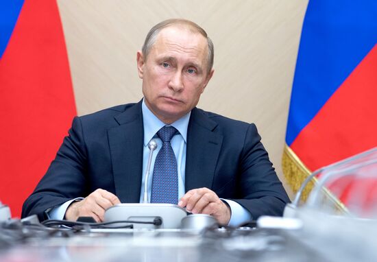 President Vladimir Putin holds meeting with Government members