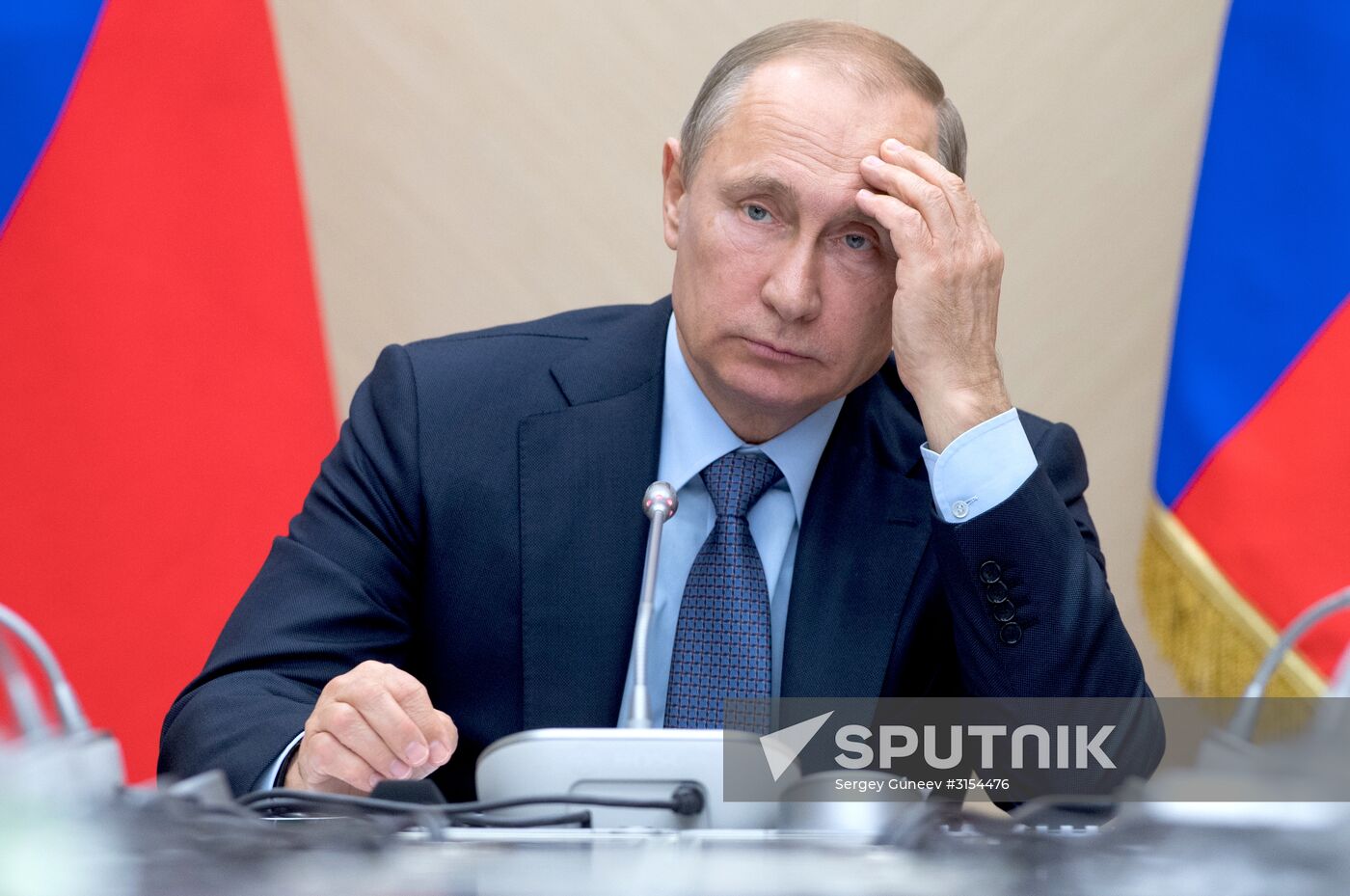 President Vladimir Putin holds meeting with Government members