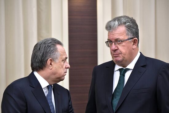 President Vladimir Putin holds meeting with Government members