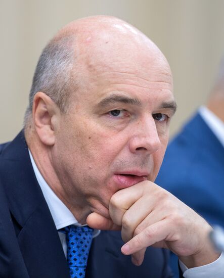 President Vladimir Putin holds meeting with Government members