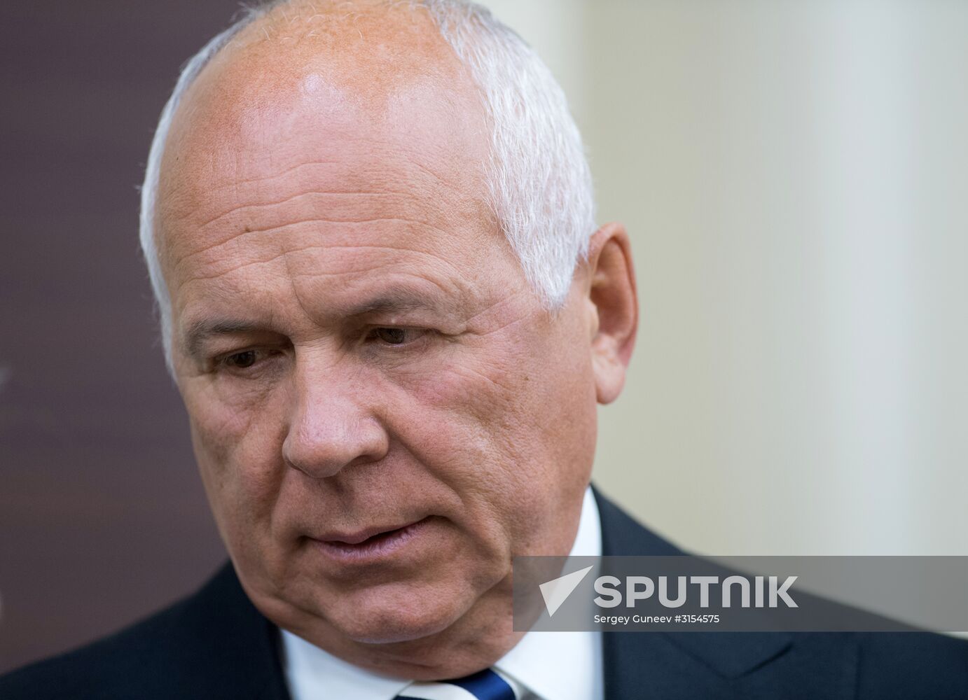 President Vladimir Putin holds meeting with Government members