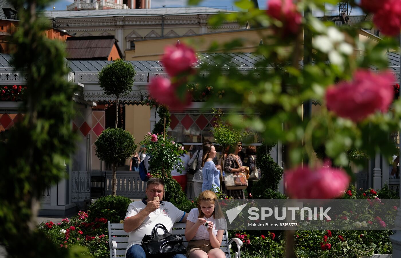 "Summer in Moscow. Flower jam" festival opens in Moscow.