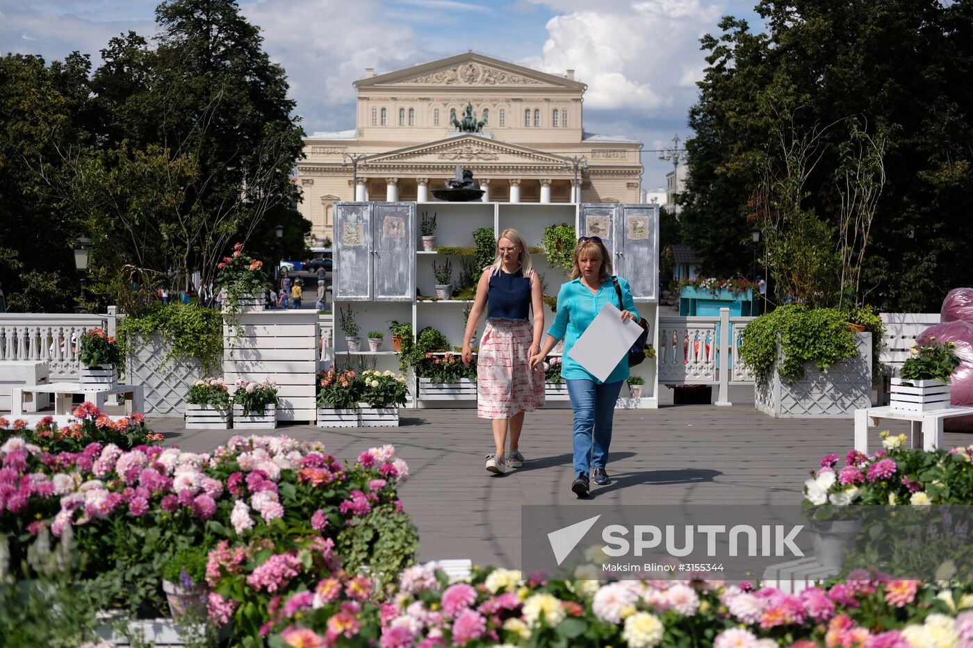 "Summer in Moscow. Flower jam" festival opens in Moscow.