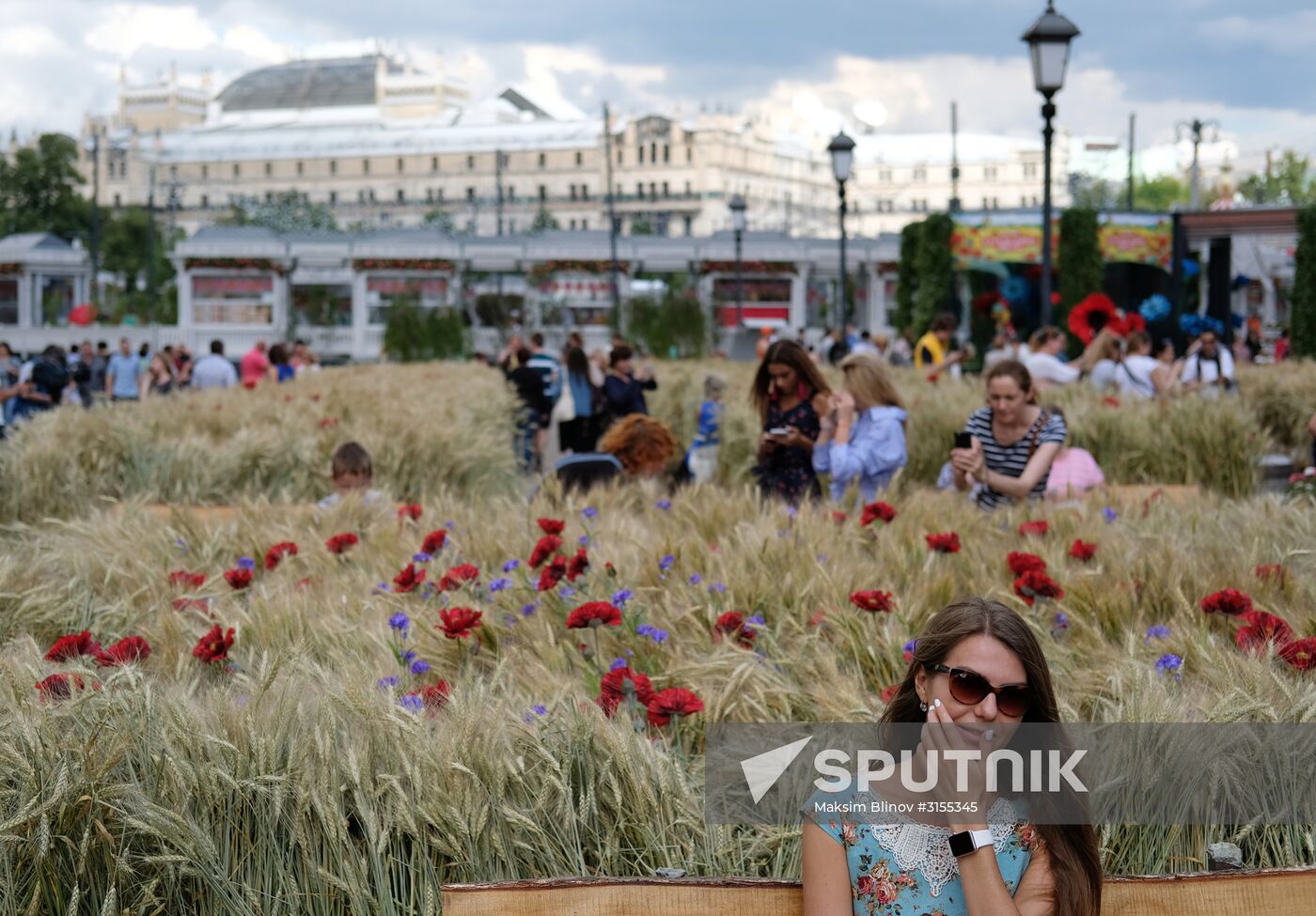 "Summer in Moscow. Flower jam" festival opens in Moscow.