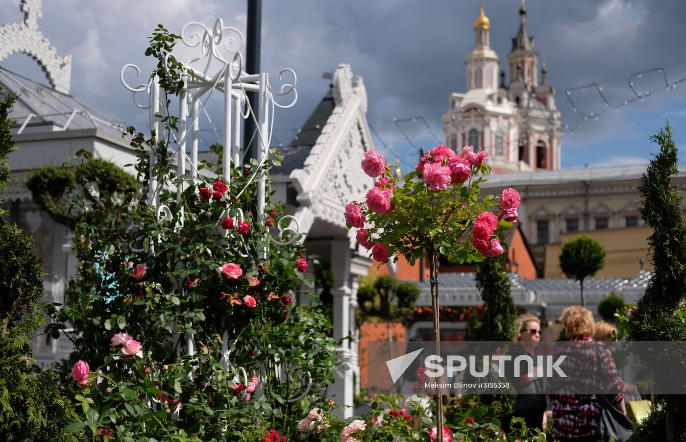 "Summer in Moscow. Flower jam" festival opens in Moscow.