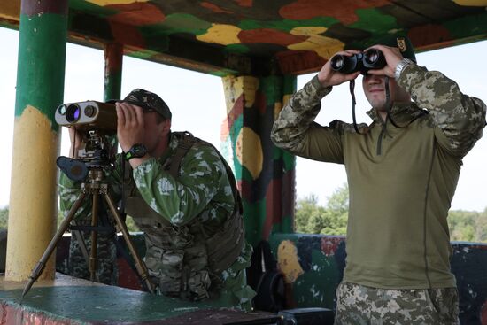 Border troops' exercise in Lviv Region