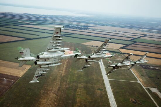 Flight training of Sukhoi SU-25 crews in Primorsko-Akhtarsk