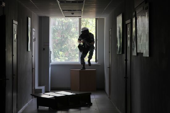 Anti-terrorist exercise in Lugansk
