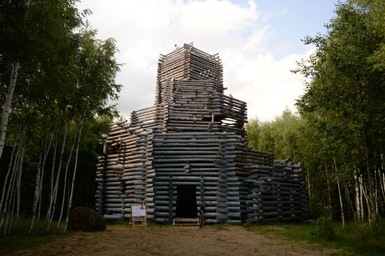 Archstoyanie international landscaping festival in Nikola-Lenivets