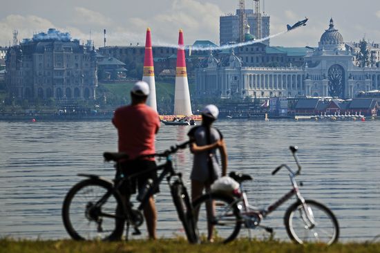 Preparing for Red Bull Air Race stage in Kazan