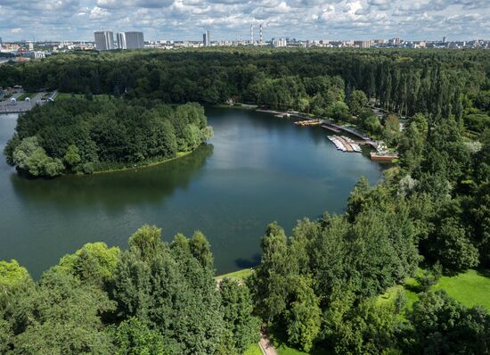 Izmailovo Park