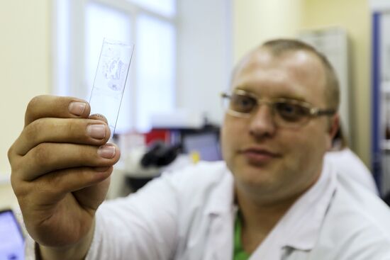 Producing reagents and medical equipment for early cancer detection