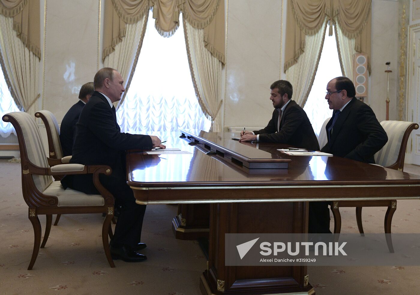 Russian President Vladimir Putin meets with Vice President of Iraq Nouri al-Maliki