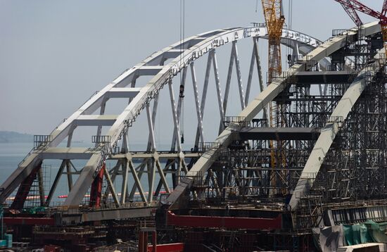 Construction of vehicular approaches to Kerch Strait Bridge