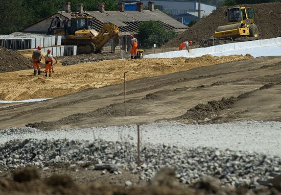 Construction of vehicular approaches to Kerch Strait Bridge