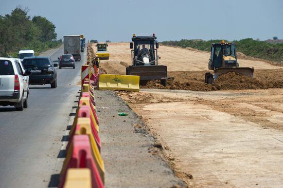 Construction of vehicular approaches to Kerch Strait Bridge