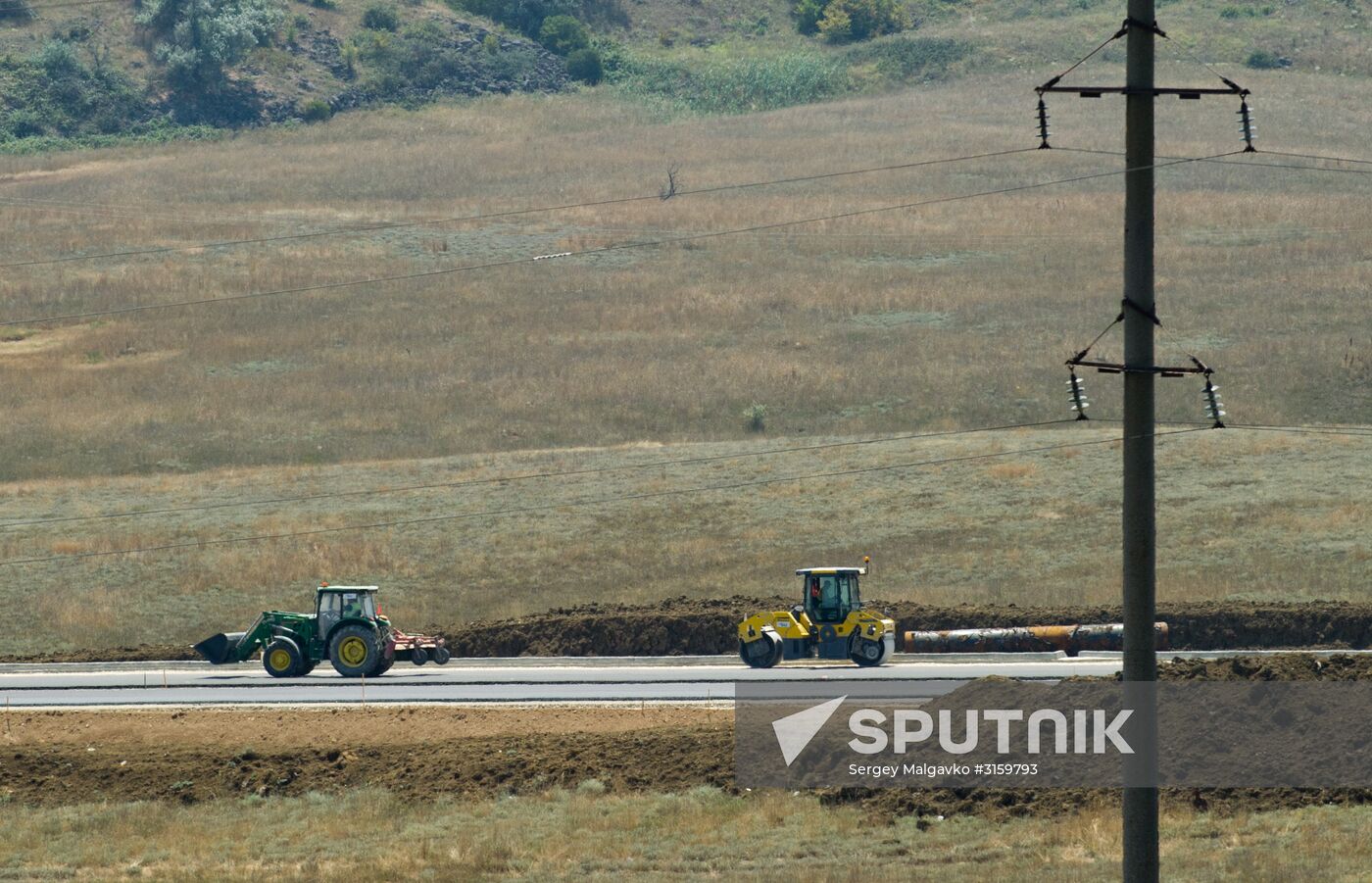 Construction of vehicular approaches to Kerch Strait Bridge