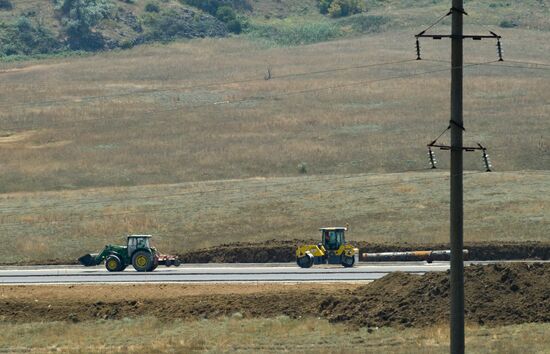 Construction of vehicular approaches to Kerch Strait Bridge