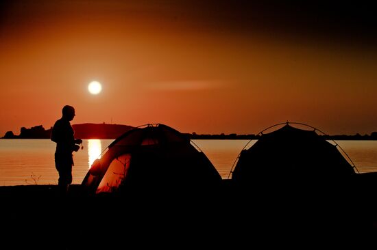 Vacation on Sea of Azov in Crimea