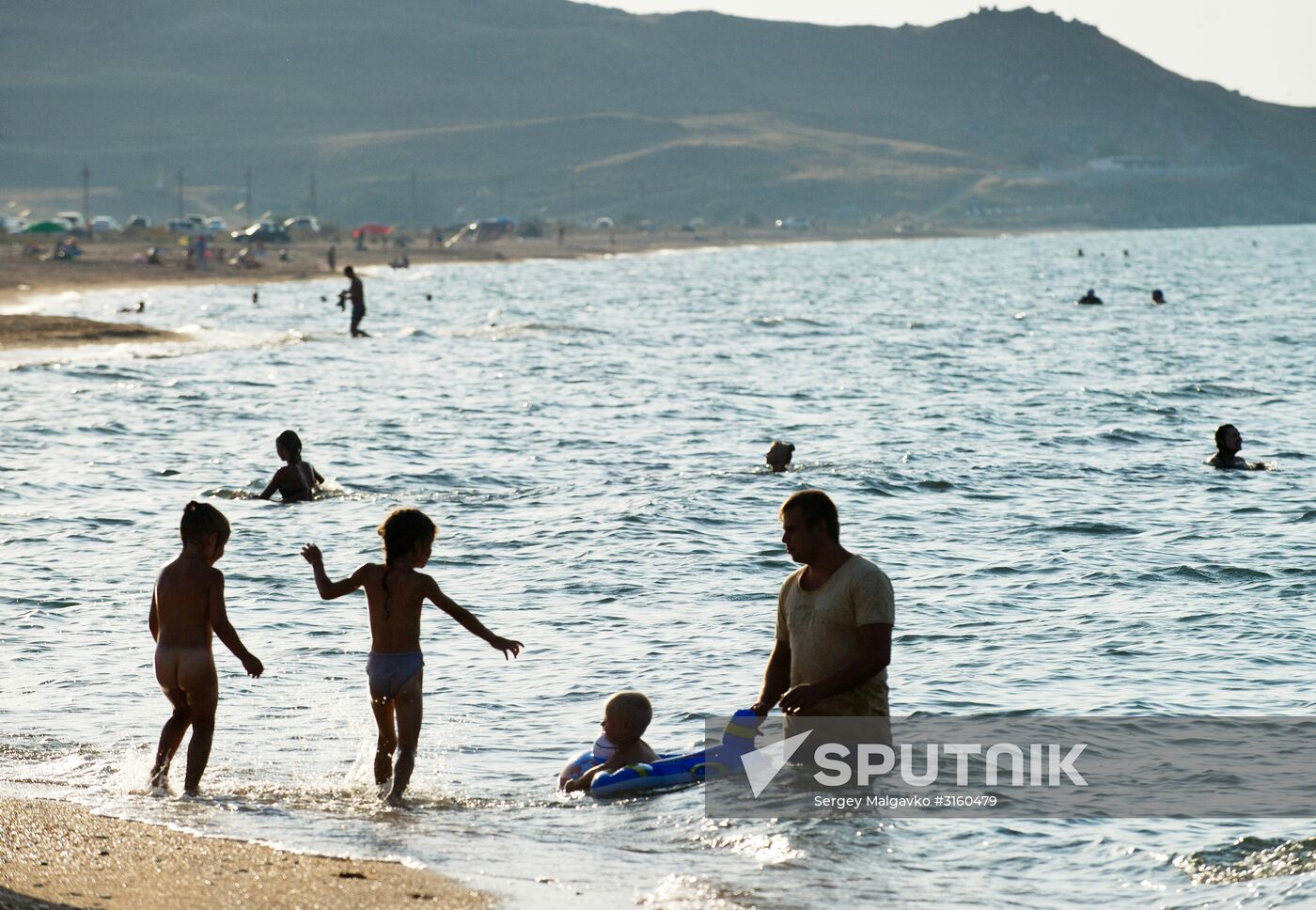 Vacation on Sea of Azov in Crimea
