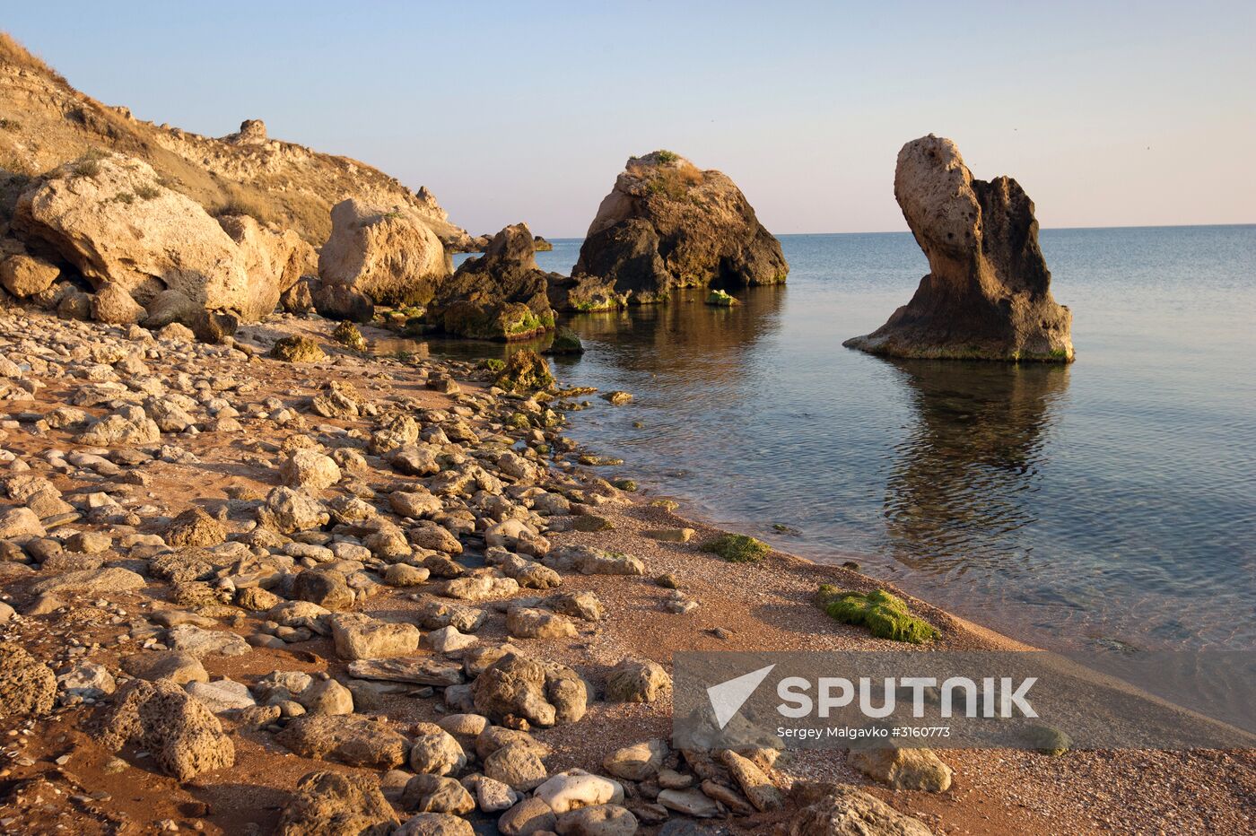 Vacation on Sea of Azov in Crimea