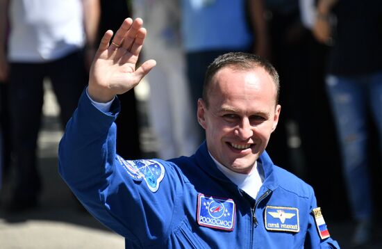 Launch of Soyuz MS-05 manned spaceflight with ISS Expedition 52/53 crew members