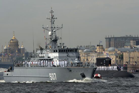 Dress rehearsal of Navy Day Parade in St. Petersburg