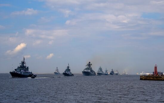 Final practice of Navy Day Parade in Kronstadt