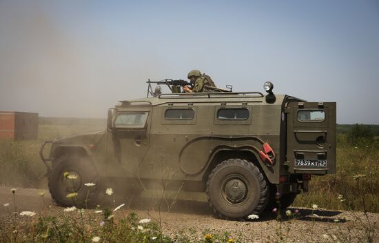 Tactical drill with Southern Military District special force units