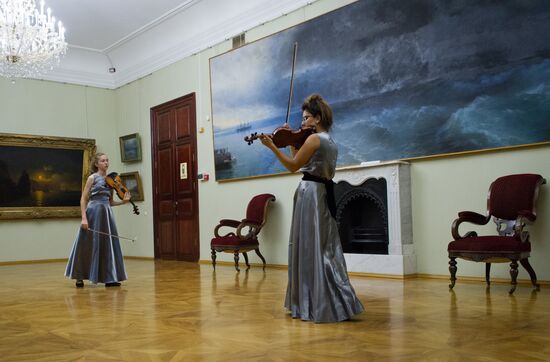 Celebrations devoted to artist Ivan Aivazovsky's 200th anniversary of birth in Crimea