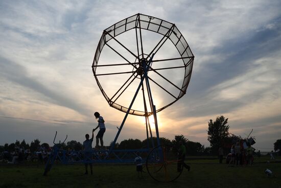 Chemodan art festival in Suzdal