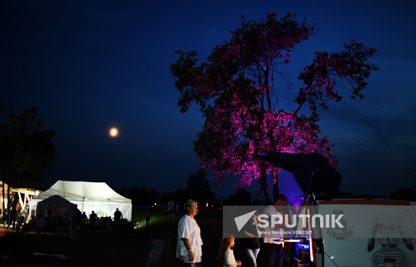 Chemodan art festival in Suzdal