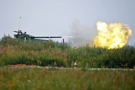 Tank Biathlon Stage 1: Individual race. Day One