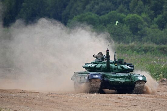 Tank Biathlon Stage 1: Individual race. Day One