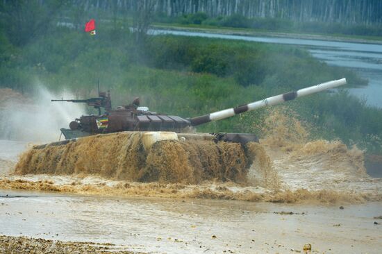 Tank Biathlon Stage 1: Individual race. Day One