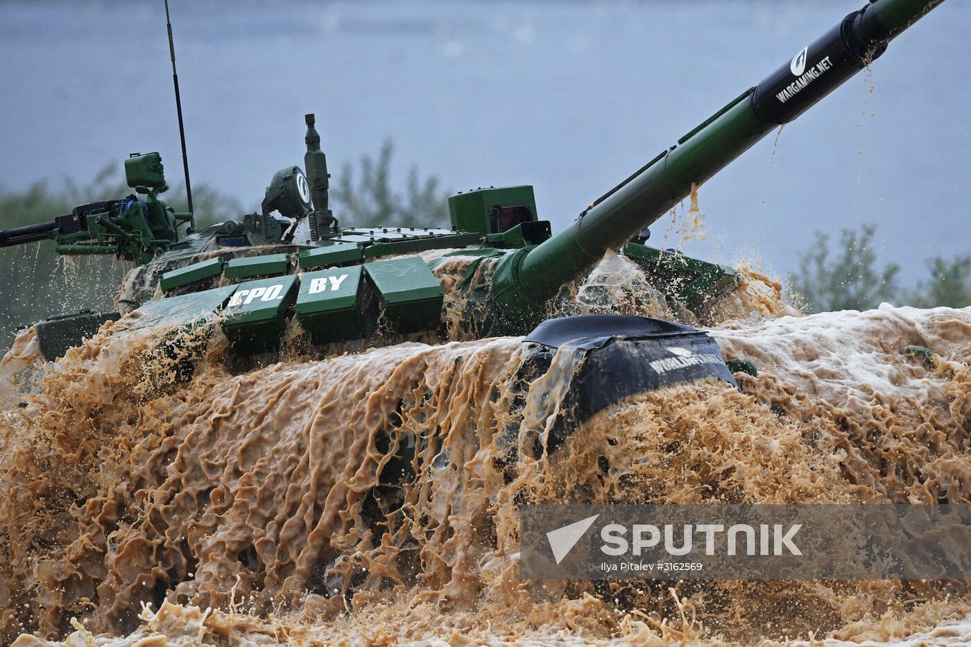 Tank Biathlon Stage 1: Individual race. Day One