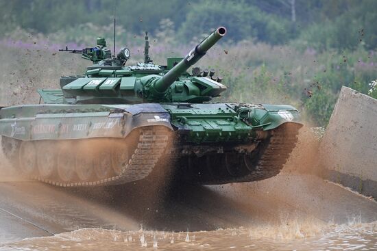 Tank Biathlon Stage 1: Individual race. Day One