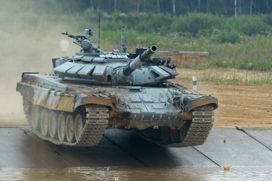 Tank Biathlon Stage 1: Individual race. Day One