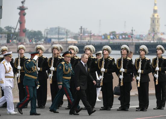President Putin takes part in Navy Day celebrations