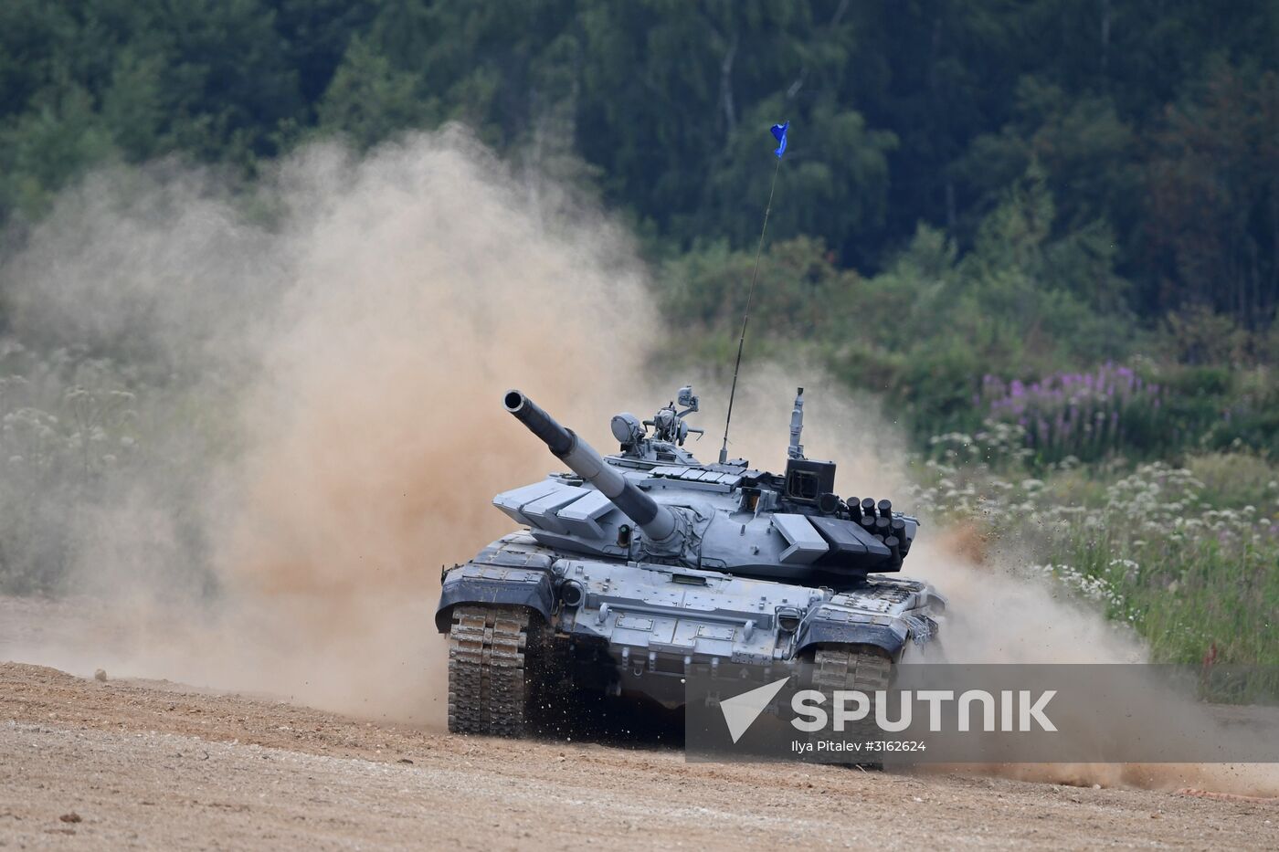 Tank Biathlon Stage 1: Individual race. Day One