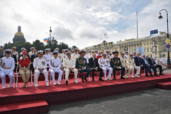 President Putin takes part in Navy Day celebrations