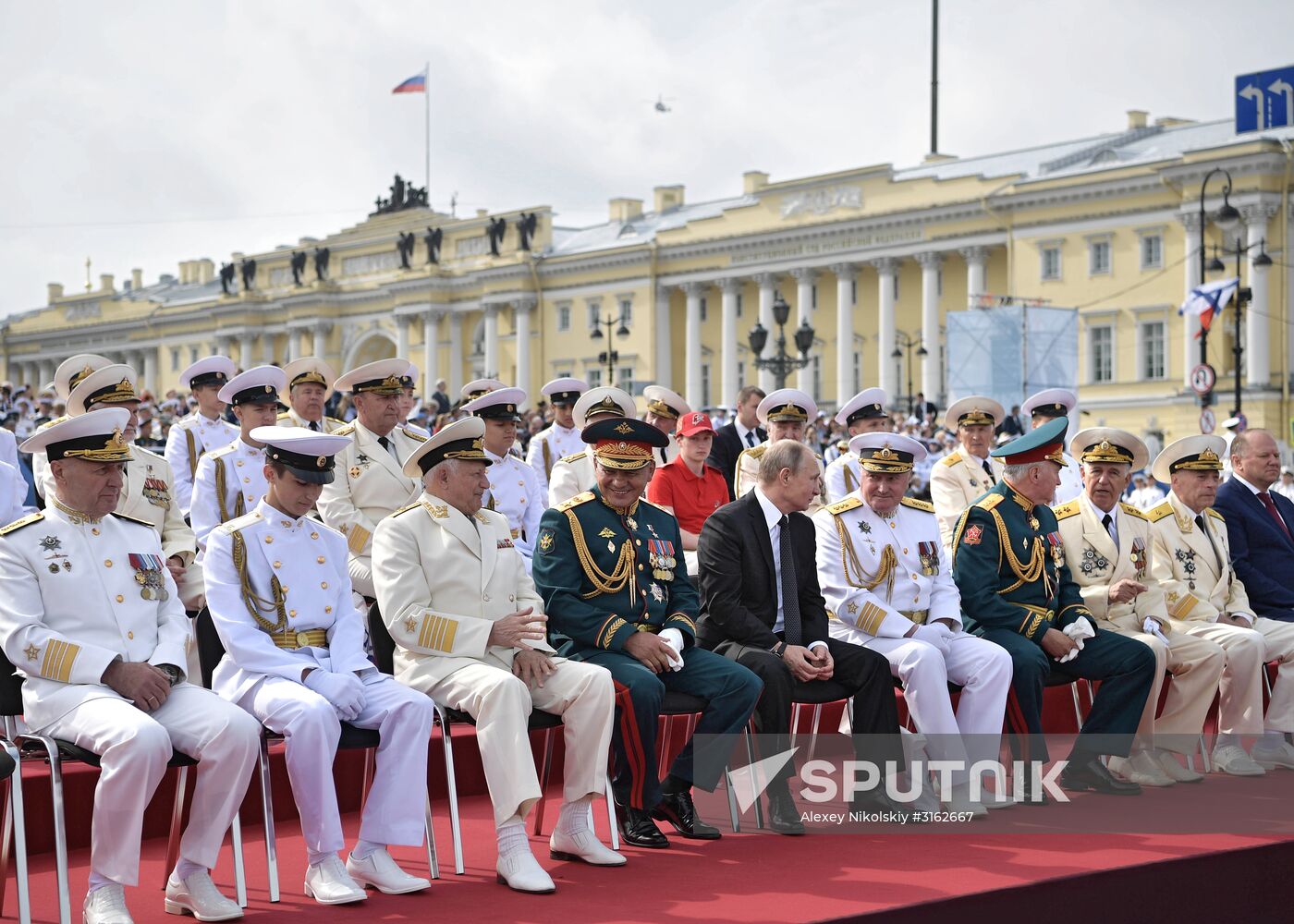 President Putin takes part in Navy Day celebrations