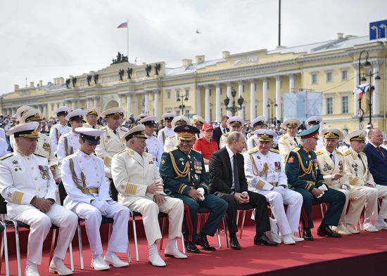 President Putin takes part in Navy Day celebrations