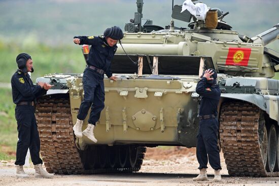 Tank Biathlon Stage 1: Individual race. Day One