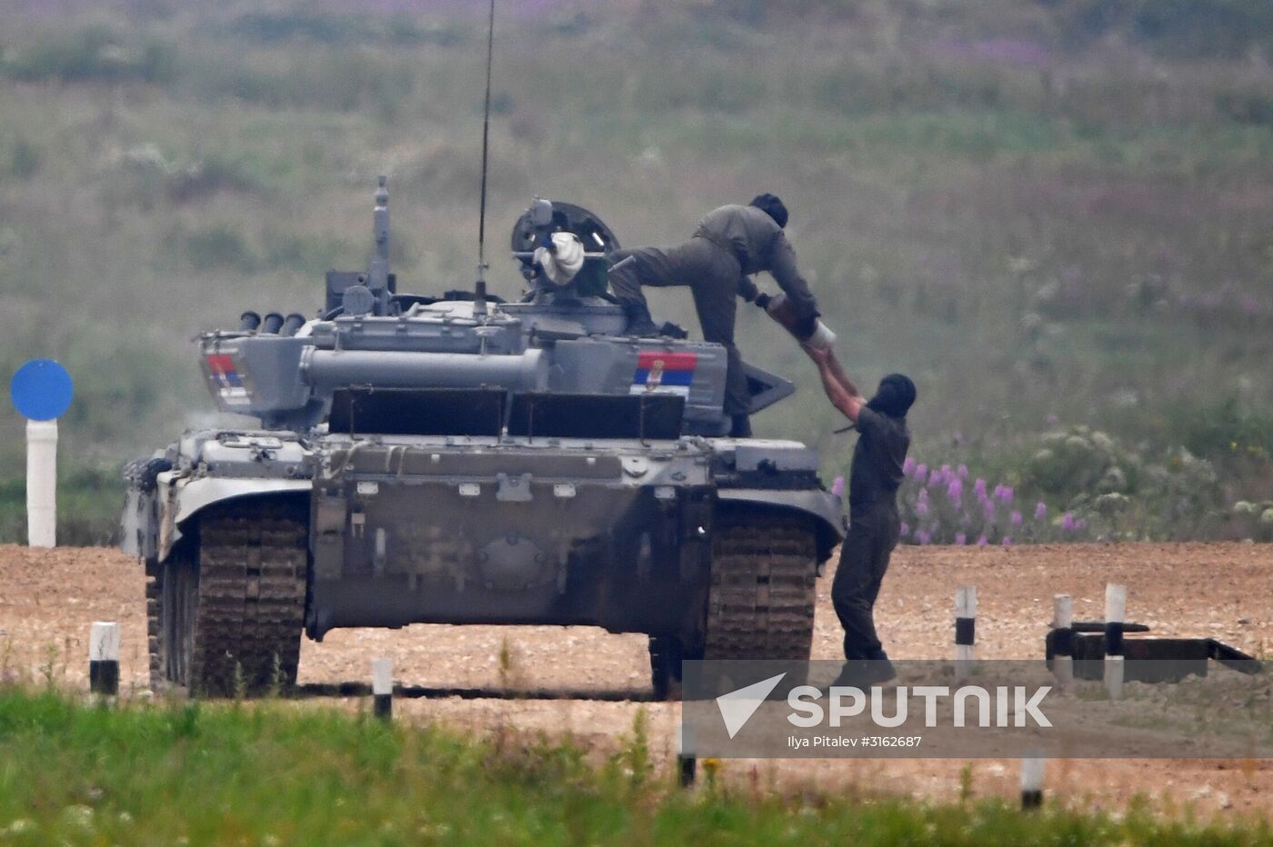 Tank Biathlon Stage 1: Individual race. Day One