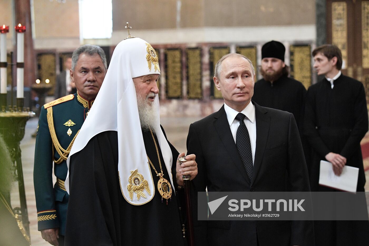 President Putin takes part in Navy Day celebrations